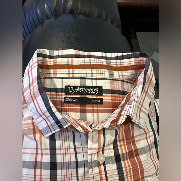 Men’s Long Sleeve Button Down Shirt - Picture 2 of 3